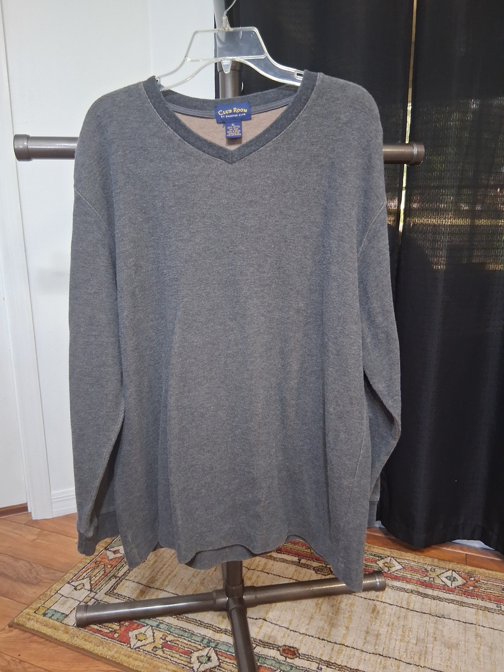 Chaps Men's Dark Gray V-Neck Sweater